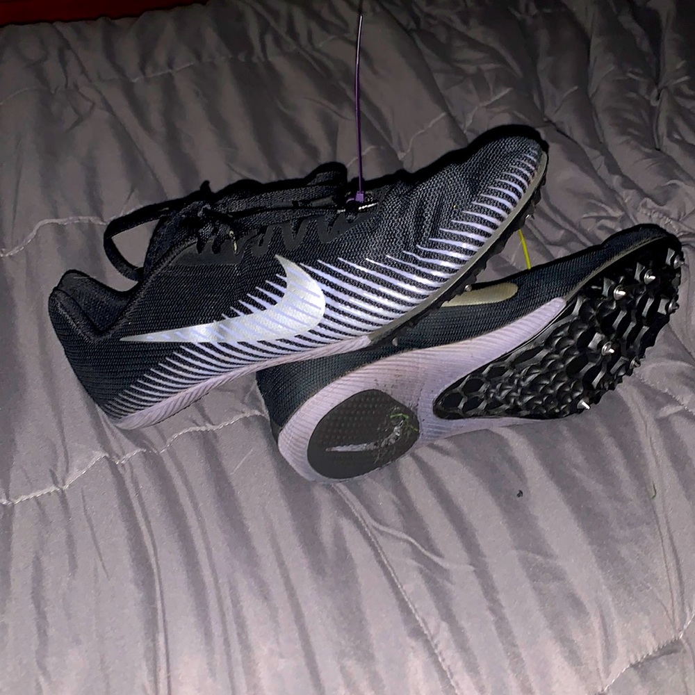 Mens Nike track spikes in great condition.